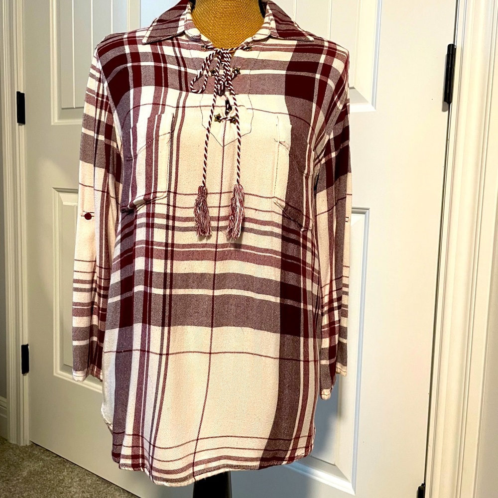 EUC burgundy and cream XS Chelsea & Violet tunic
